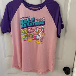 Disney Pink and Purple Half Marathon Tee featuring Donald Duck and Daisy size XL